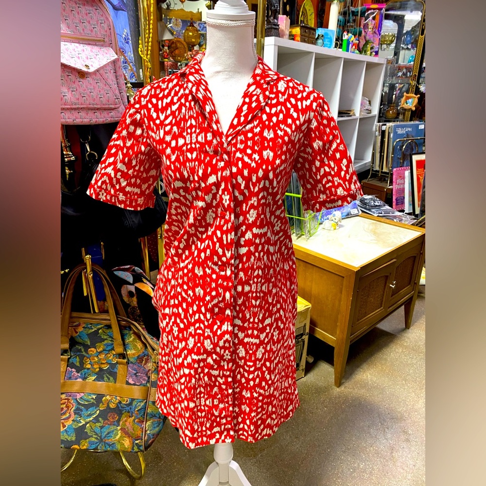 Vintage button up red and white painter’s printed dress
